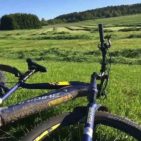 بيت للعطل Ritterstube - Eifelstuben Mit Charme, Naehe Und Burg, Aussergewoehnlich, Vulkaneifel *