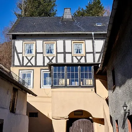 Semesterbostad Ritterstube - Eifelstuben Mit Charme, Naehe Und Burg, Aussergewoehnlich, Vulkaneifel