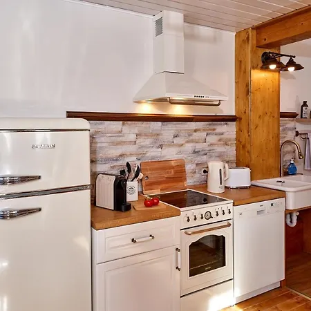 بيت للعطل Ritterstube - Eifelstuben Mit Charme, Naehe Und Burg, Aussergewoehnlich, Vulkaneifel *