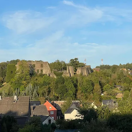 Ritterstube - Eifelstuben Mit Charme, Naehe Und Burg, Aussergewoehnlich, Vulkaneifel