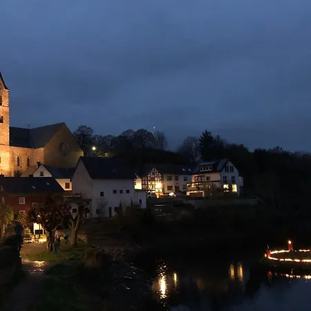 Ritterstube - Eifelstuben Mit Charme, Naehe Und Burg, Aussergewoehnlich, Vulkaneifel * Ulmen