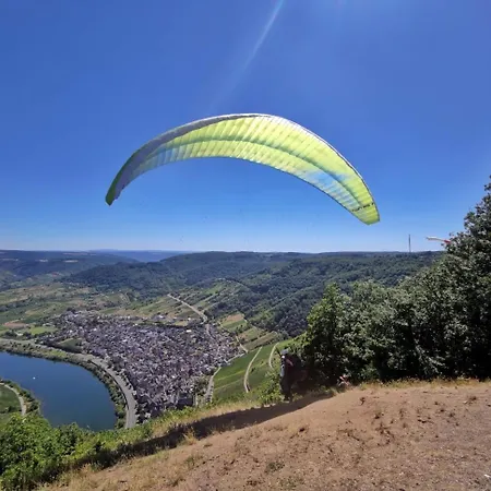 Ritterstube - Eifelstuben Mit Charme, Naehe Und Burg, Aussergewoehnlich, Vulkaneifel Semesterbostad *