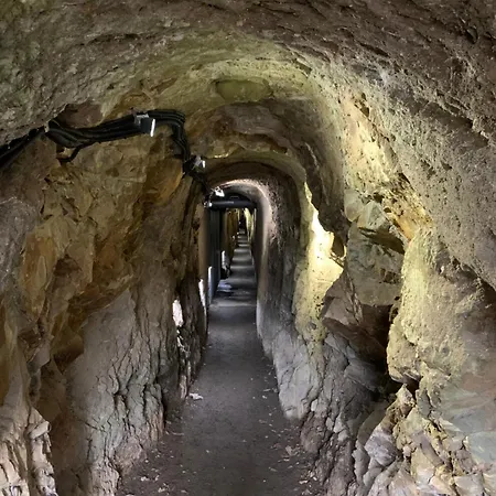 Ritterstube - Eifelstuben Mit Charme, Naehe Und Burg, Aussergewoehnlich, Vulkaneifel بيت للعطل