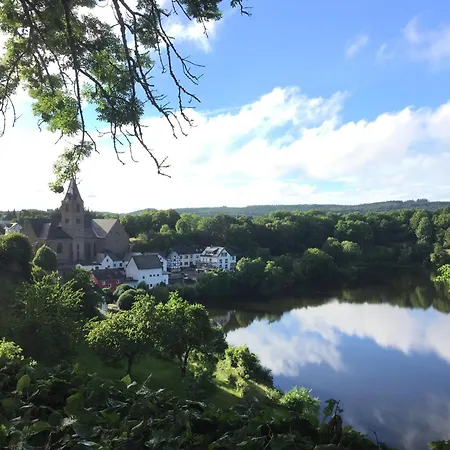 بيت للعطل Ritterstube - Eifelstuben Mit Charme, Naehe Und Burg, Aussergewoehnlich, Vulkaneifel