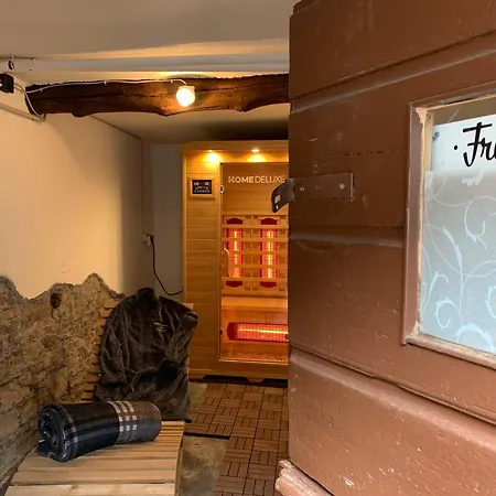 Ritterstube - Eifelstuben Mit Charme, Naehe Und Burg, Aussergewoehnlich, Vulkaneifel *