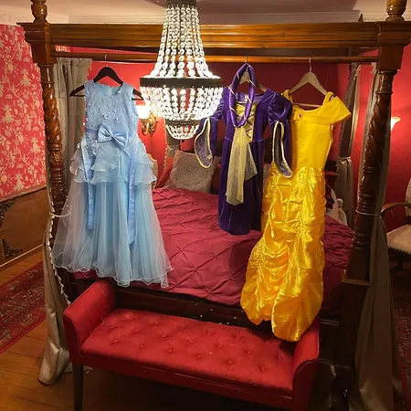 Semesterbostad Ritterstube - Eifelstuben Mit Charme, Naehe Und Burg, Aussergewoehnlich, Vulkaneifel Ulmen