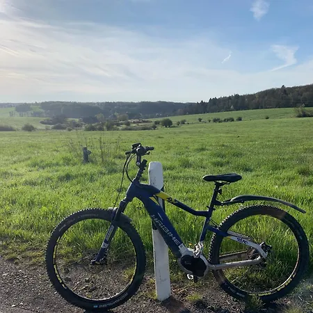 بيت للعطل Ritterstube - Eifelstuben Mit Charme, Naehe Und Burg, Aussergewoehnlich, Vulkaneifel *