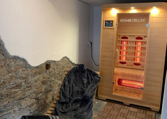 Ritterstube - Eifelstuben Mit Charme, Naehe Und Burg, Aussergewoehnlich, Vulkaneifel Prázdninový dům