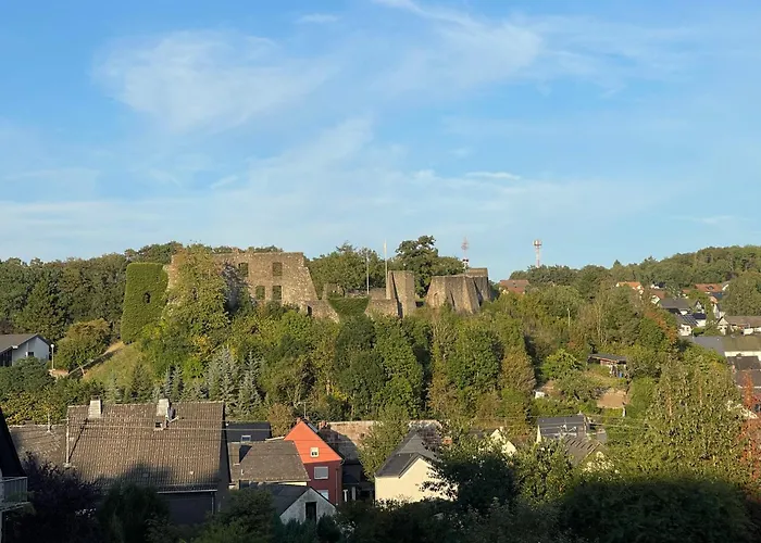 Ritterstube - Eifelstuben Mit Charme, Naehe Und Burg, Aussergewoehnlich, Vulkaneifel