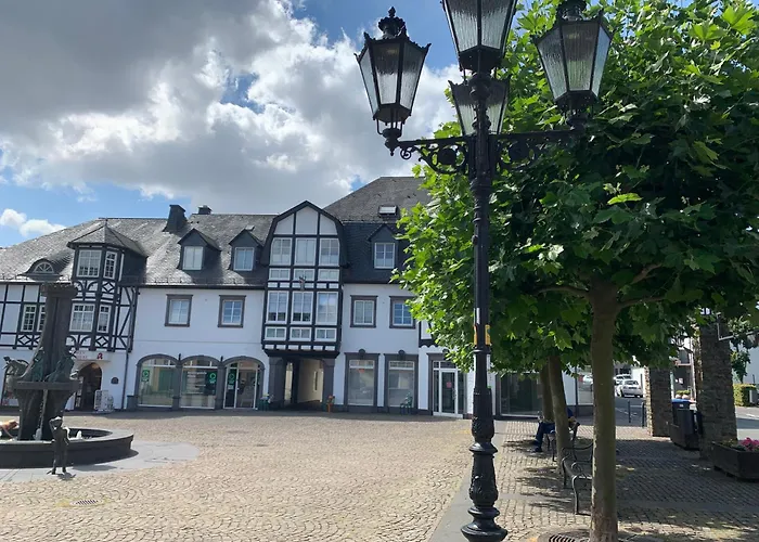 Ritterstube - Eifelstuben Mit Charme, Naehe Und Burg, Aussergewoehnlich, Vulkaneifel * Ulmen