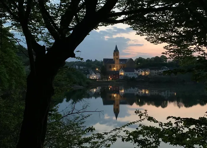 Ritterstube - Eifelstuben Mit Charme, Naehe Und Burg, Aussergewoehnlich, Vulkaneifel